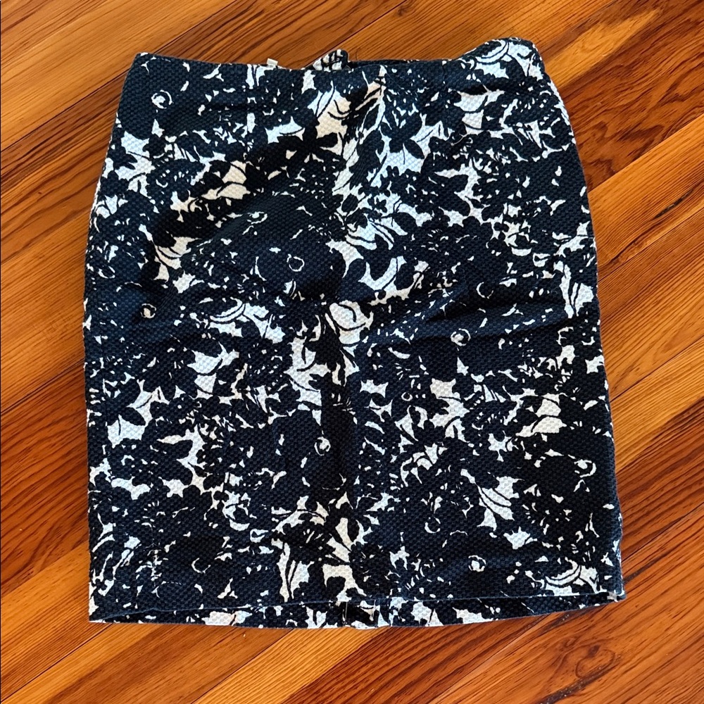 Talbots Black and White Floral Women's Skirt